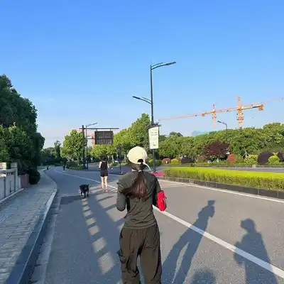 石鹏梓